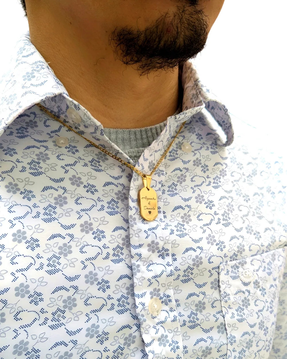 Placa Amor Grabado: Cadena con placa de acero grabada con mensaje personalizado