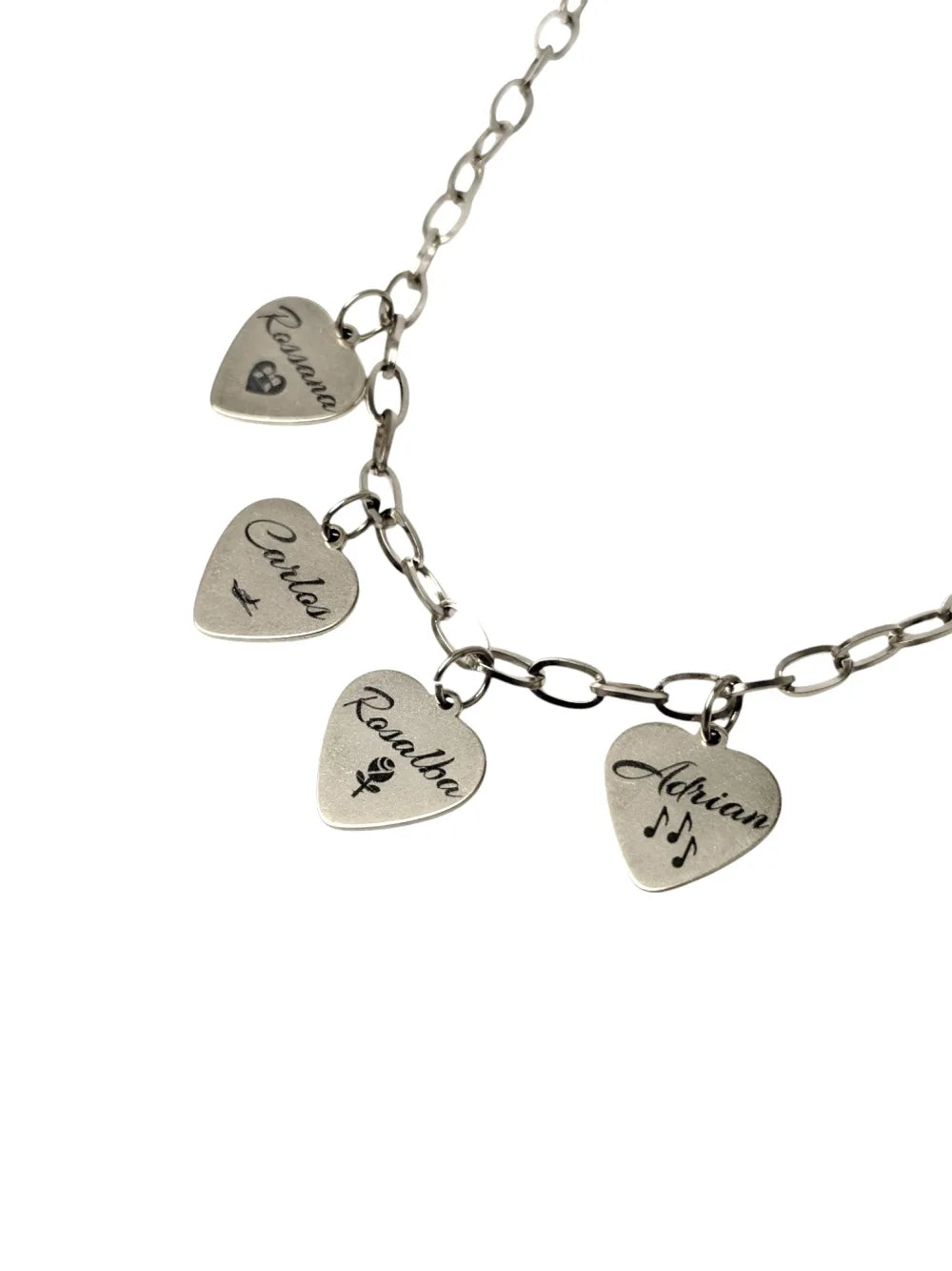 Collar Corazones de Familia: Cadena de acero con corazones con nombres personalizados
