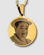 Necklace with photo in realistic format and message on the back