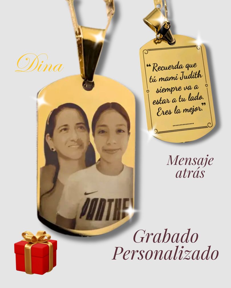 Collar con foto en formato realista y mensaje en la parte de atrás