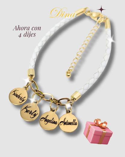 Familia Amada: Pulsera grabada con los nombres de la familia en acero y cuero