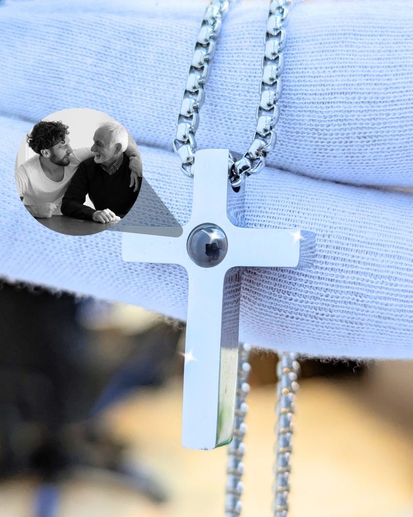 Collar Micro grabado con proyección en acero