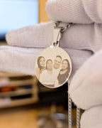 Necklace with photo in realistic format and message on the back
