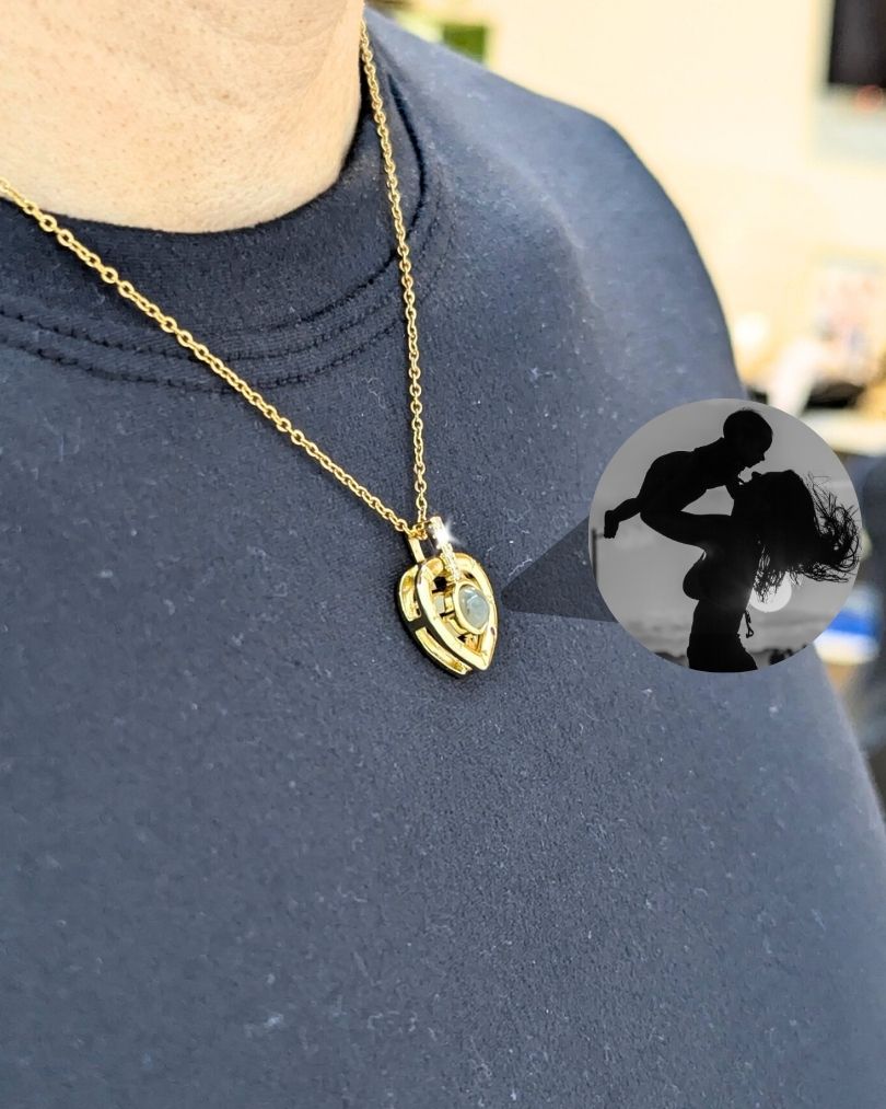 Collar Micro grabado con proyección en acero