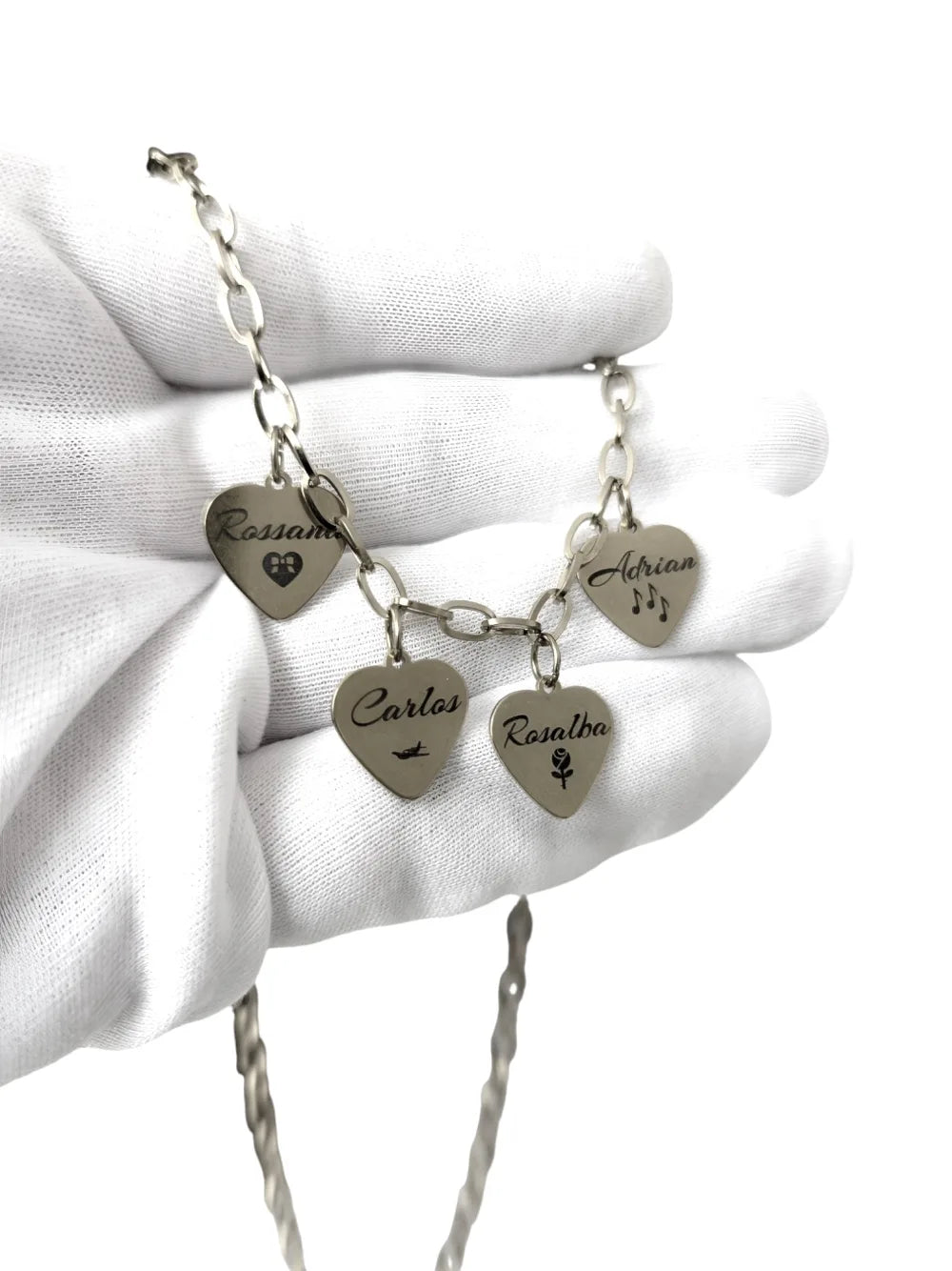 Collar Corazones de Familia: Cadena de acero con corazones con nombres personalizados