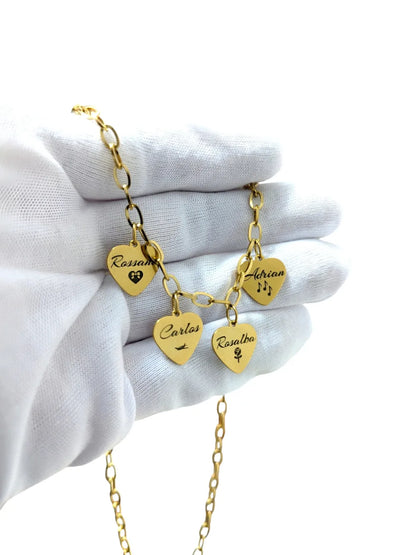 Collar Corazones de Familia: Cadena de acero con corazones con nombres personalizados