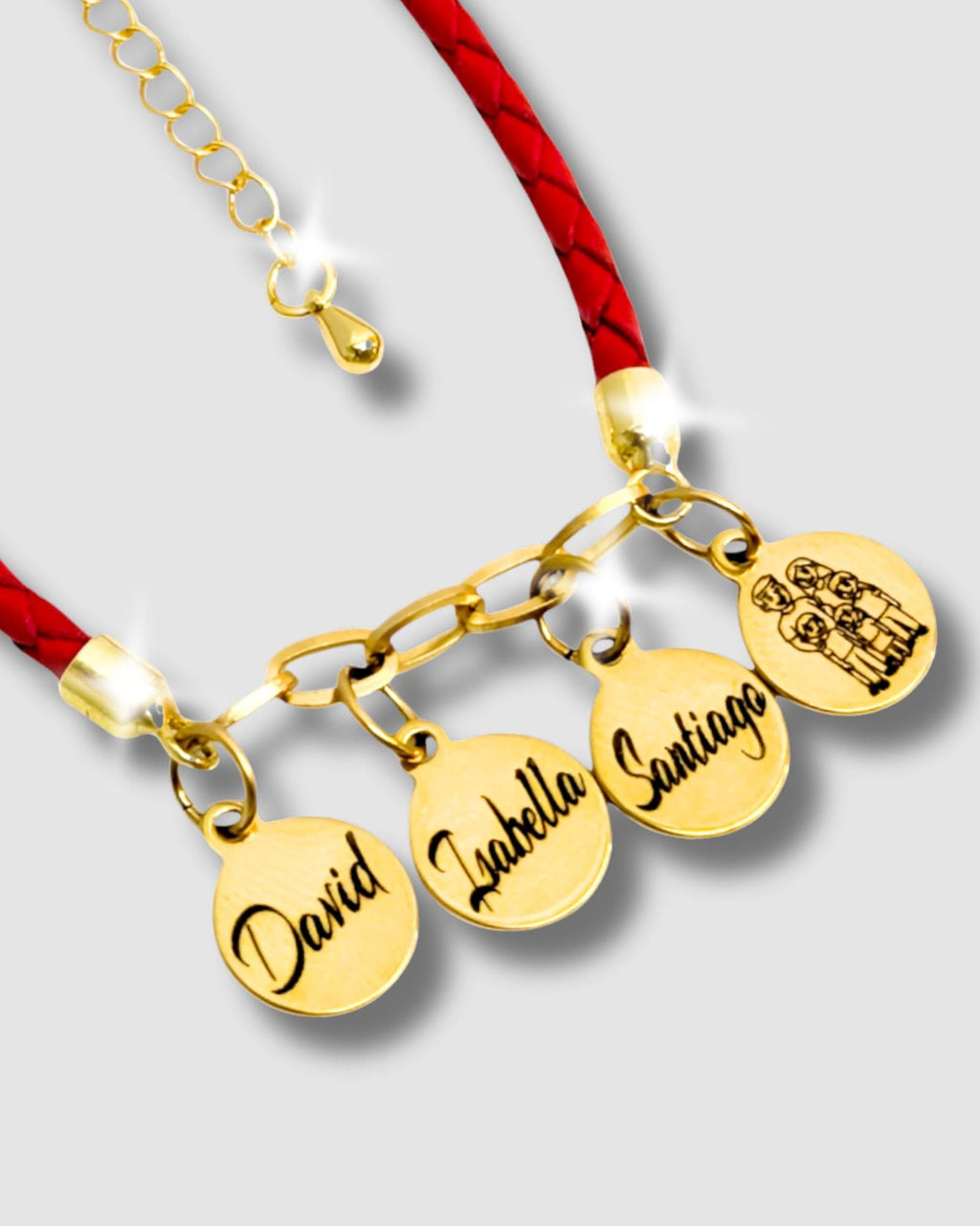 Pulsera con nombres de la familia en cuero