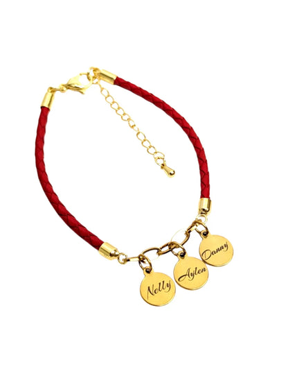 Familia Amada: Pulsera grabada con los nombres de la familia en acero y cuero